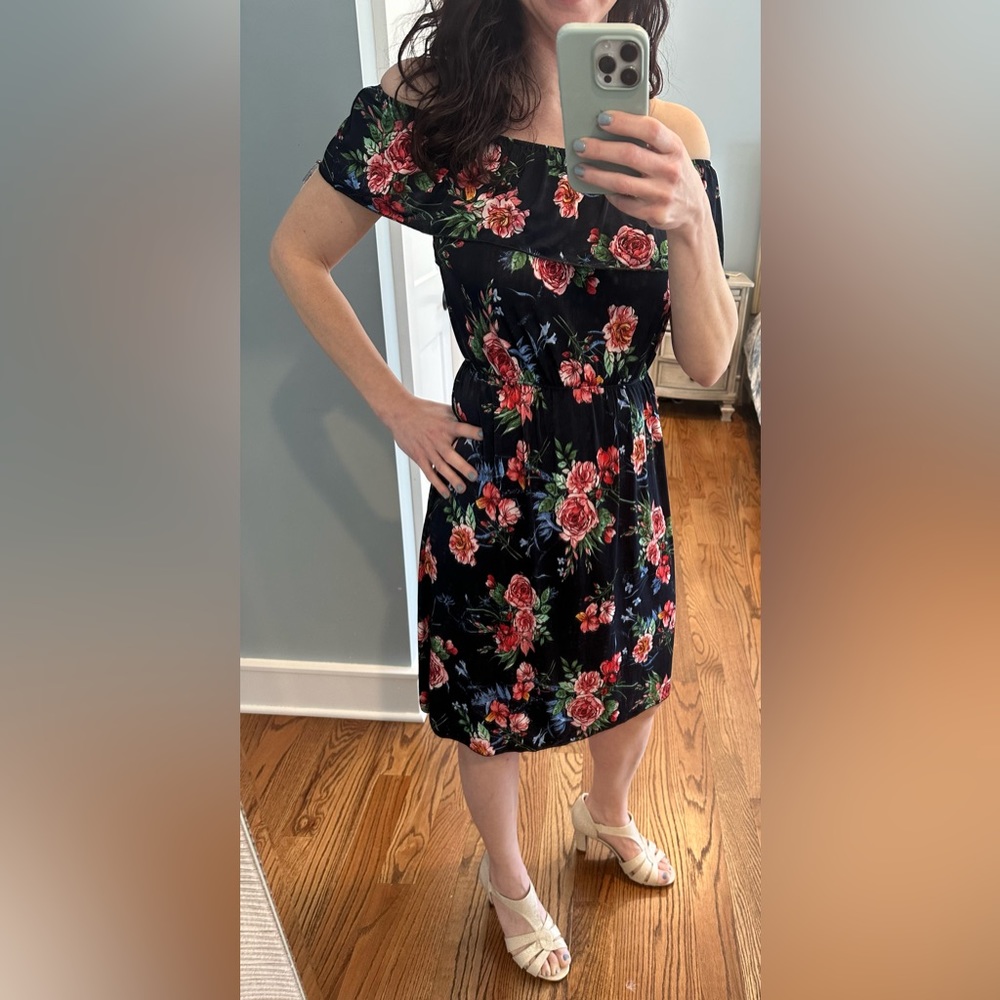 Black ruffle stretch dress, floral roses off the shoulder NWT
